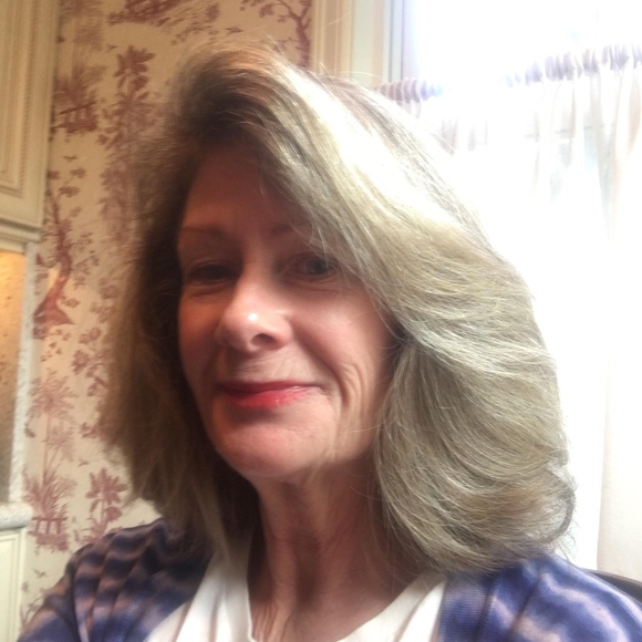 Meet your Posher, Kris - Picture 1 of 1